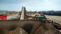 繼續(xù)周轉(zhuǎn)資金,急售整套水洗采砂機,設(shè)備新,有意者可電話聯(lián)-赤峰元寶山區(qū)設(shè)備